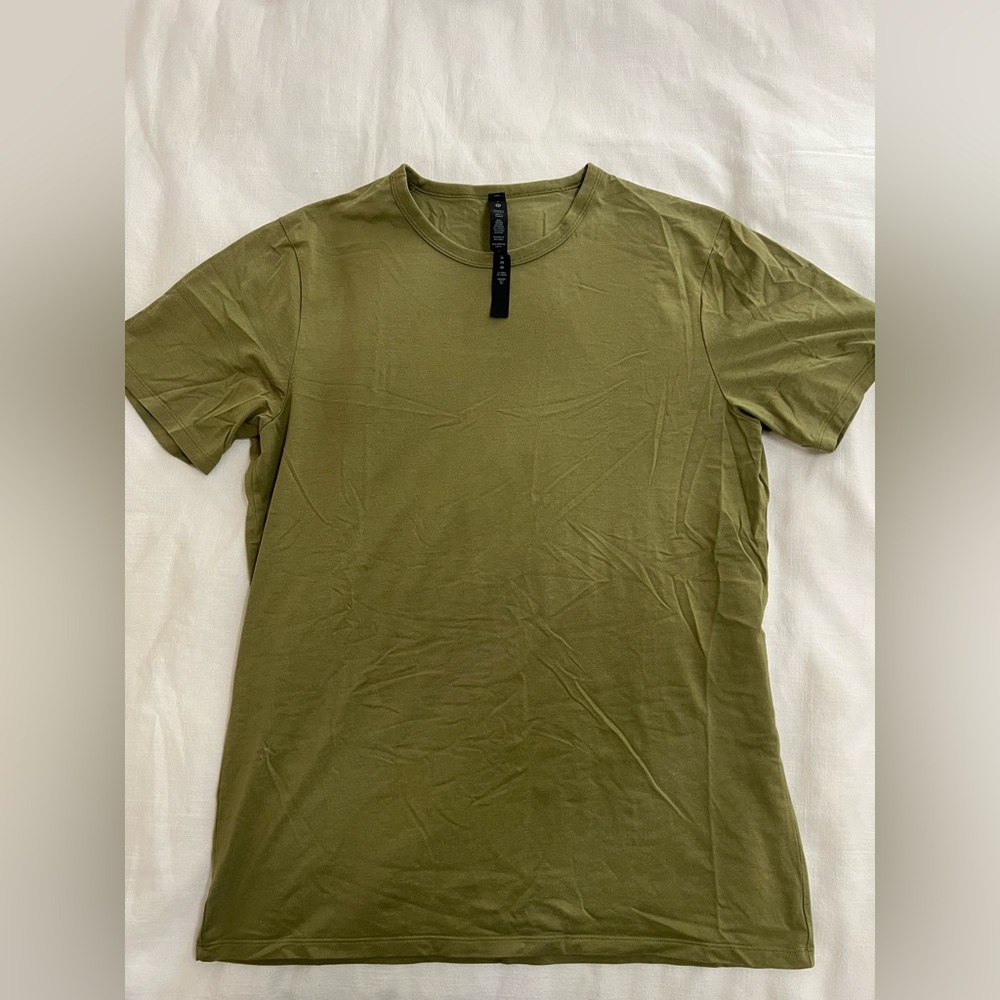 Lululemon Fundamental Tee